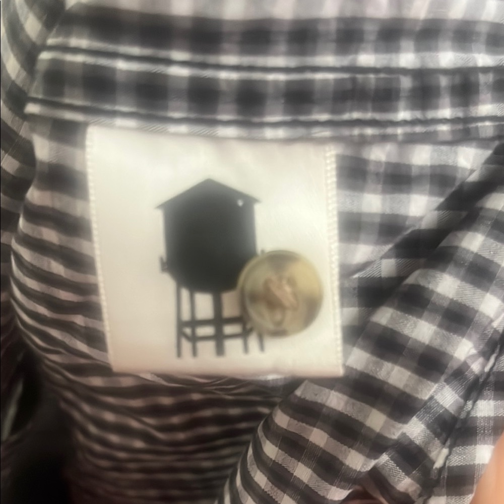 button up - Picture 7 of 8